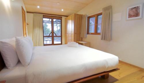 Mira- spacious one bedroom spa villa