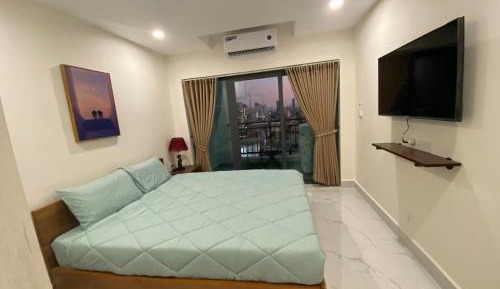Studio Apartment with Balcony