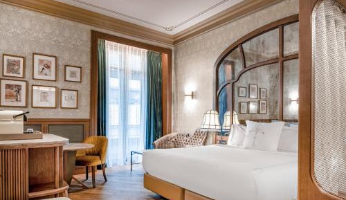 Standard, Guest room, 1 King, City view