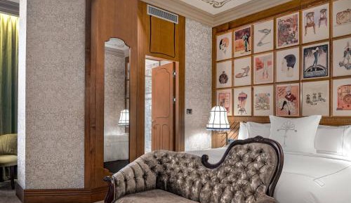 Standard Interior, Guest room, 1 King, Courtyard view
