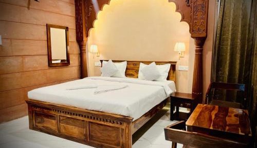 King Room with Balcony