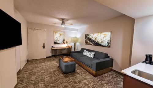 King Suite with Sofa Bed