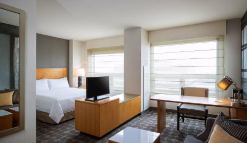 Studio King Suite with Sofa Bed - High Floor