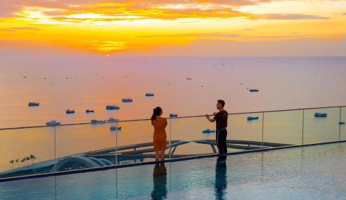 One-Bedroom Apartment - Oceanfront