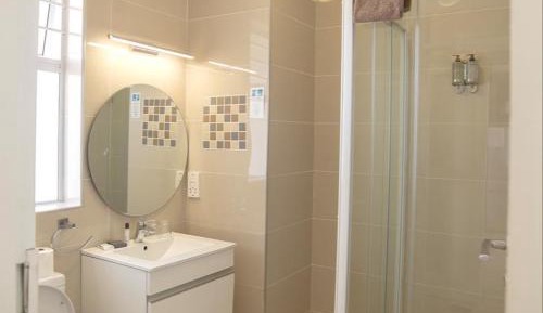 Two-Bedroom Deluxe Apartment with Garden View
