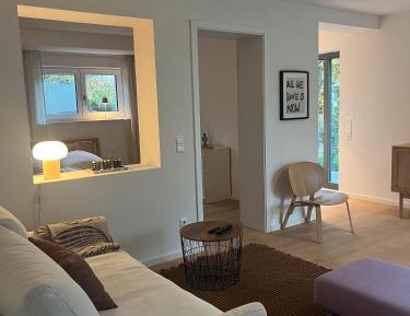 Superior One-Bedroom Apartment