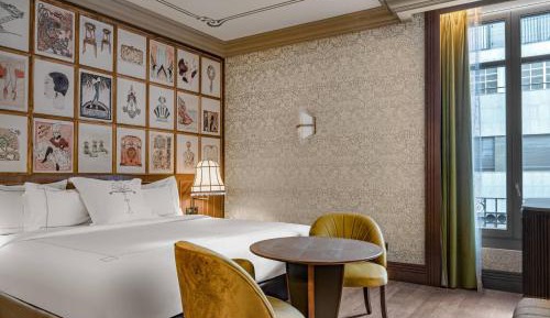 Superior, Guest room, 1 King, City view