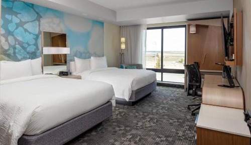 Guest room, 2 Queen, City view
