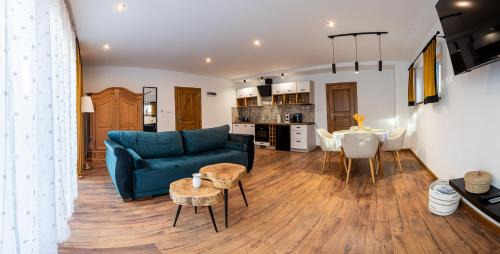 Studio Apartment with King Bed