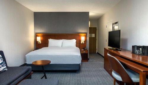 King Room with Sofa Bed