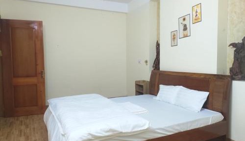 Twin Room with Private Bathroom