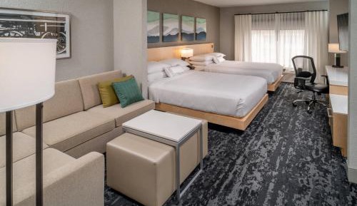 Guest room, 2 Queen, Sofa bed