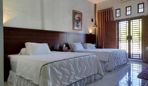 Double or Twin Room with Terrace
