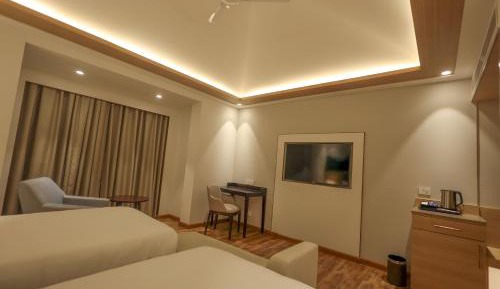 Twin Room with Balcony