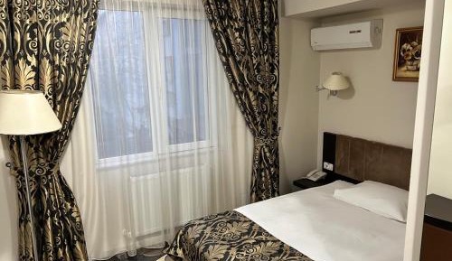 Deluxe Single Room