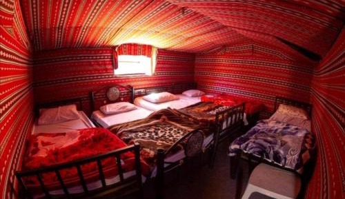 Quadruple Room with Mountain View