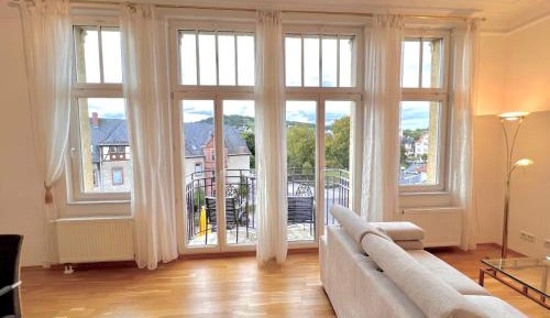 One-Bedroom Apartment with City View