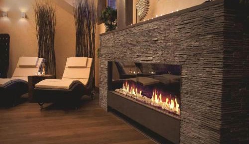 Ten-Bedroom Holiday Home