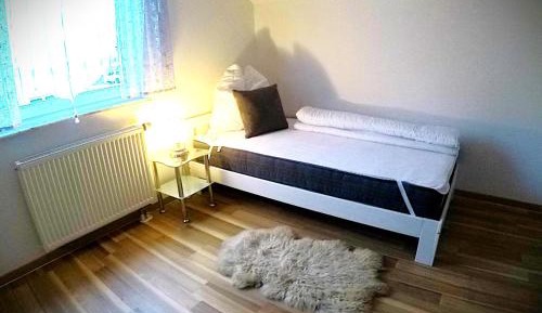 Single Room with Shared Bathroom