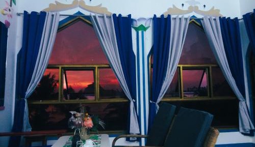 Family Room with Sea View