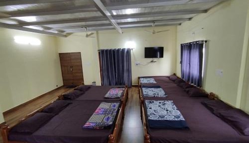 Mixed Dormitory Room