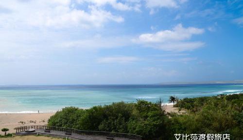 Triple Room with Sea View (2 Adults + 1 Child)