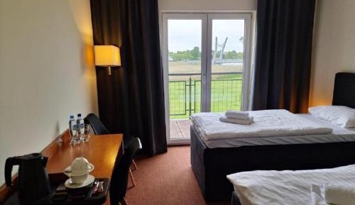 Twin Room with Lake View