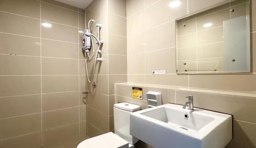 Two-Bedroom Apartment with City View