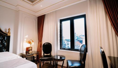 Standard King Room