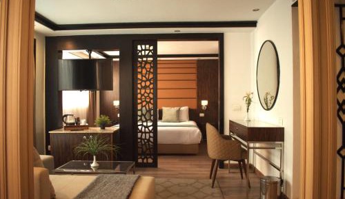 Suite with River View
