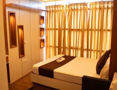 Standard Queen Room
