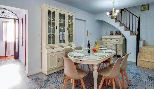 Three-Bedroom Vacation Home 