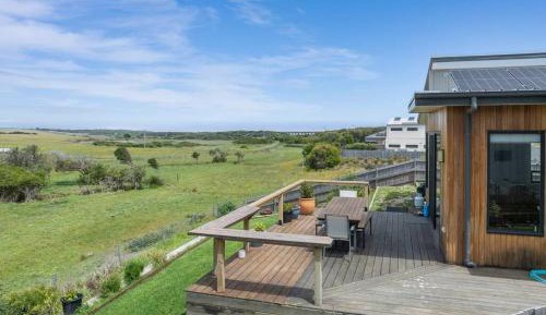 Three-Bedroom Holiday Home 