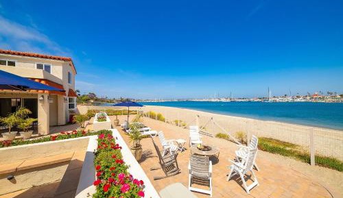 One-Bedroom Holiday Home