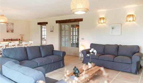 Six-Bedroom Holiday Home