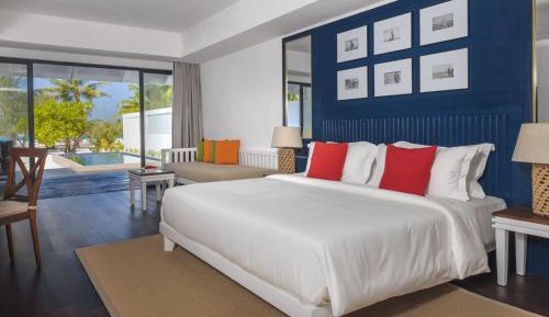 Sunset Deluxe Beach Pool Villa
