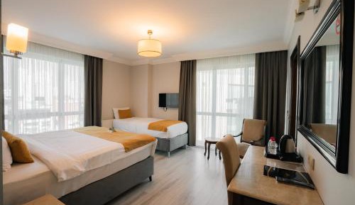 Deluxe Triple Room