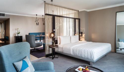 Urban Suite, City View