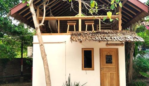 Deluxe Double Room (2 Adults + 1 Child)