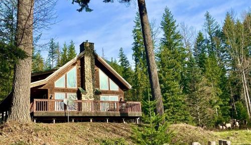 Three-Bedroom Holiday Home 