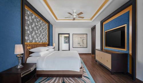 Terrace King Suite - Club Lounge Access