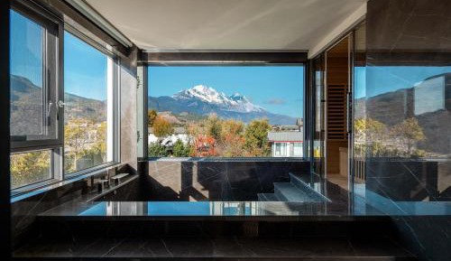 Double Room with Mountain View