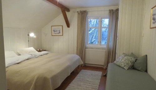 Triple Room with Shared Bathroom