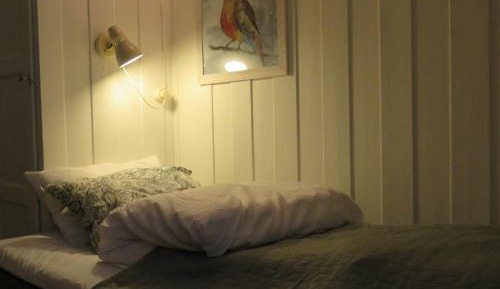 Single Room with Shared Bathroom