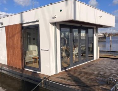 House Boat