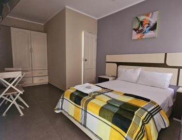 Queen Room