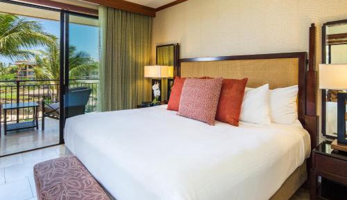 Three-Bedroom Island View Villa - Mobility/Hearing Accessible with Tub