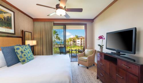 Two-Bedroom Villa with Island View and Balcony - Mobility/Hearing Accessible with Tub