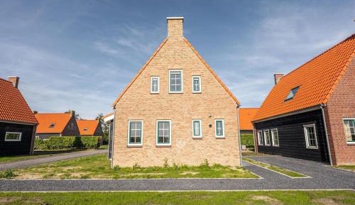 Four-Bedroom Holiday Home