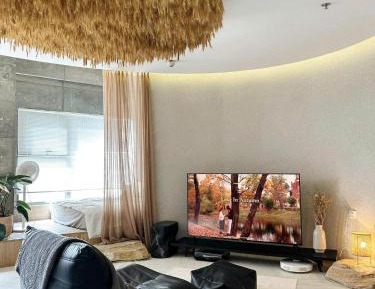 One-Bedroom Apartment with Balcony
